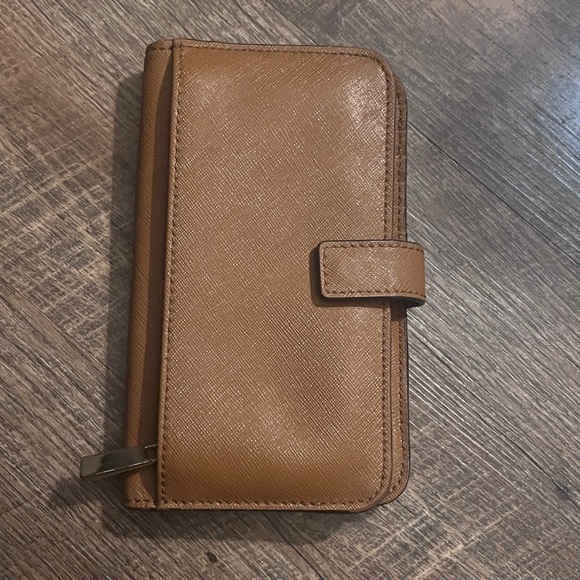 Tory Burch smartphone wallet - Picture 7 of 16